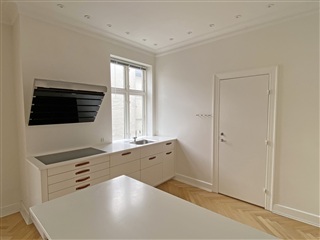 Photo 5. Apartment, Strandvejen, Hellerup 