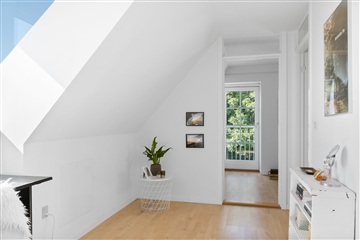Photo 9. House, Kirkebakken, Beder 