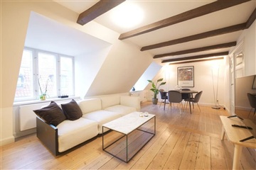 Photo 1. Apartment, Admiralgade, København K 