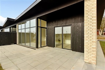 Photo 2. House, Nordskrænten, Herning 