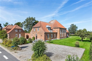 Photo 7. House, Glesborg Bygade, Glesborg 