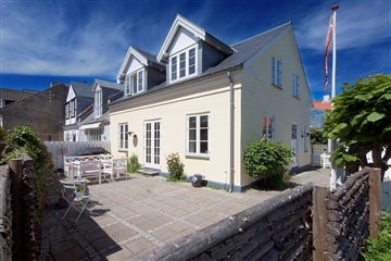 Photo 1. House, Strandvejen, Charlottenlund 