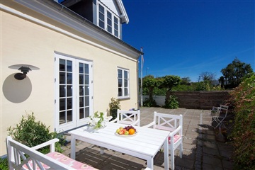Photo 2. House, Strandvejen, Charlottenlund 