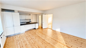 Photo 7. Apartment, Ordrupvej, Charlottenlund 