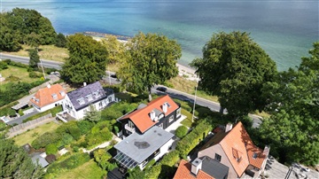 Photo 2. House, Skodsborg Strandvej, Skodsborg 