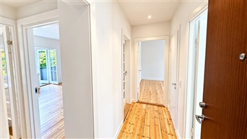 Photo 7. Apartment, Ordrupvej, Charlottenlund 