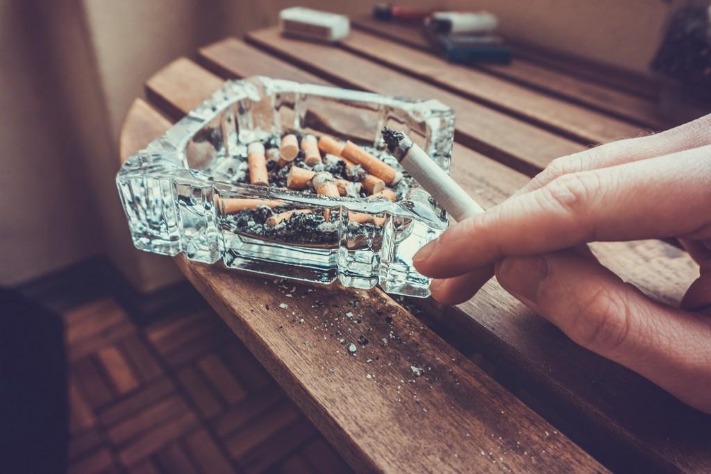 Люди, живущие с ВИЧ, часто недооценивают вред курения - изображение 1 Люди, живущие с ВИЧ, часто недооценивают вред курения - изображение 1