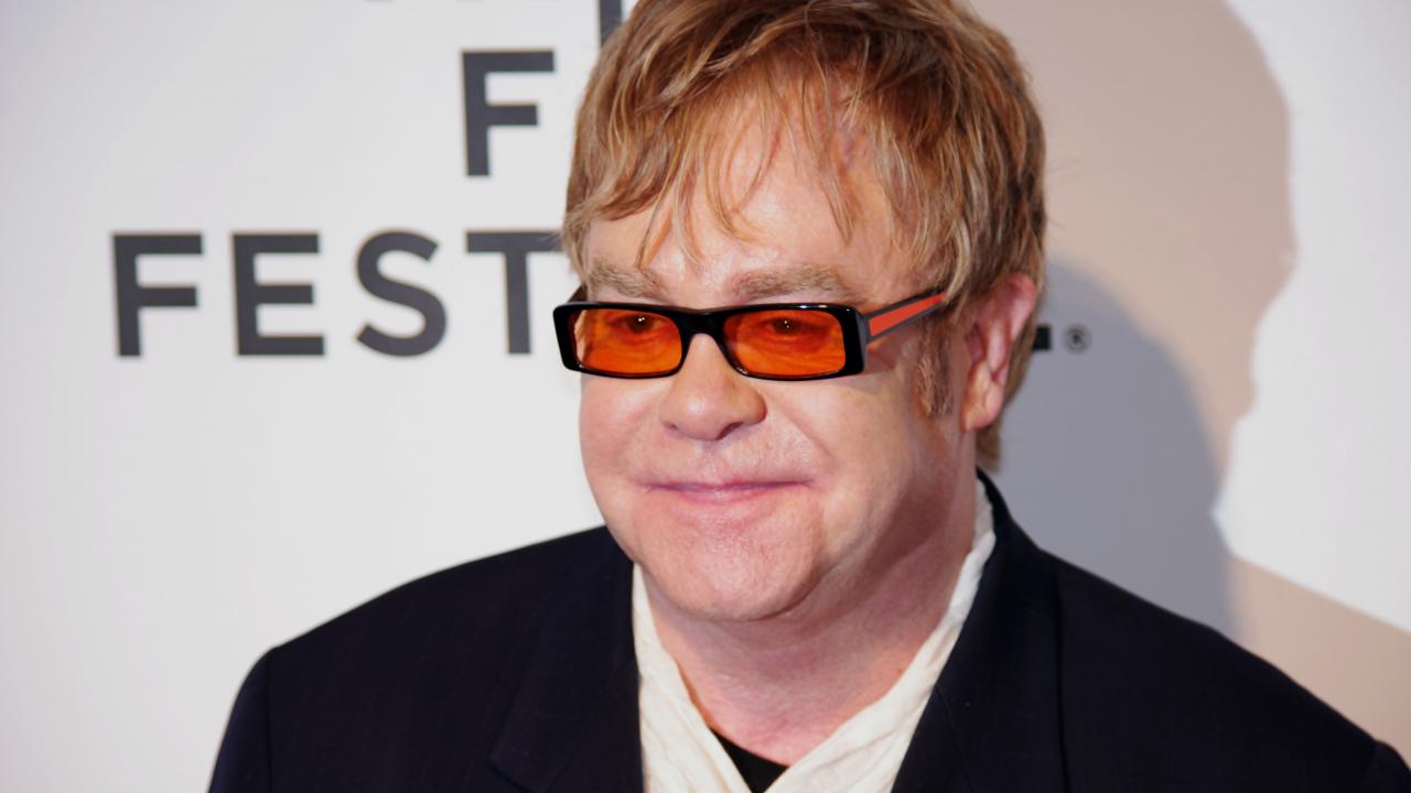 Elton John Named Harvard Humanitarian of the Year - picture 1 Elton John Named Harvard Humanitarian of the Year - picture 1