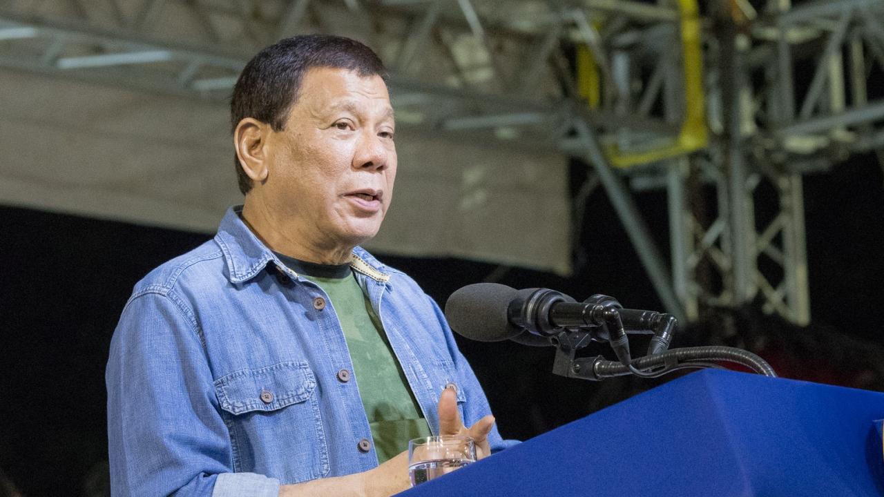 Philippine President advises against using condoms - foto 1 Philippine President advises against using condoms - foto 1