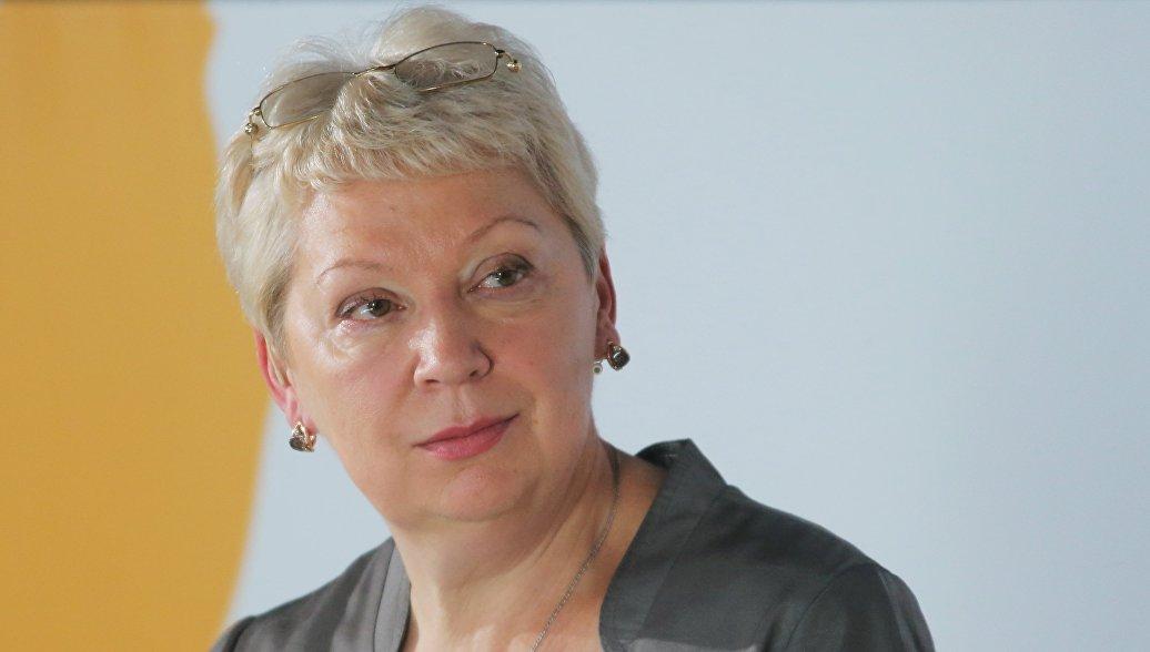 Министерство просвещения выступило за право ВИЧ-положительных людей на усыновление детей - изображение 1 Министерство просвещения выступило за право ВИЧ-положительных людей на усыновление детей - изображение 1