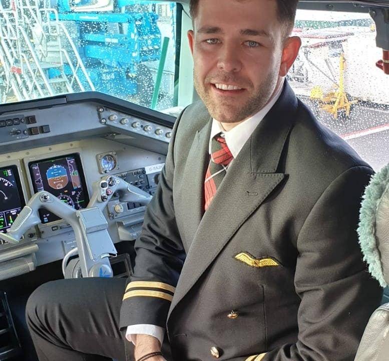 HIV positive airline pilot fights back against HIV stigma HIV positive airline pilot fights back against HIV stigma