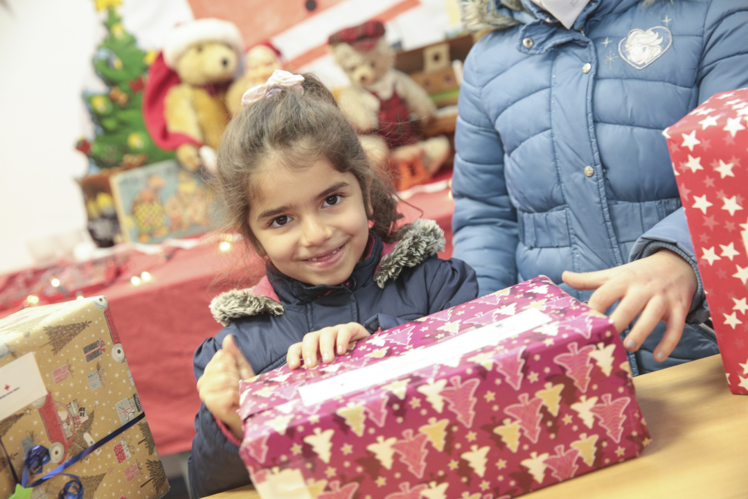 Leuchtende Kinderaugen, Dank eurer Pakete.