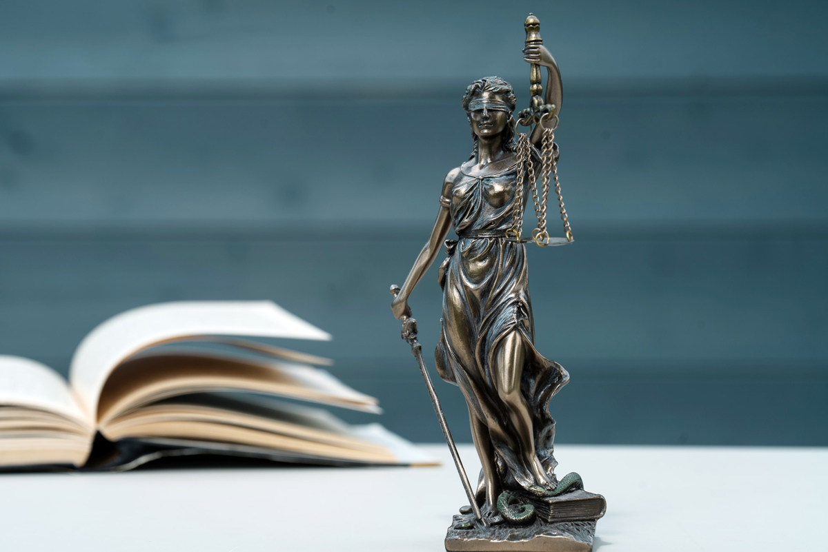 Aerial Mike - stock.adobe.com