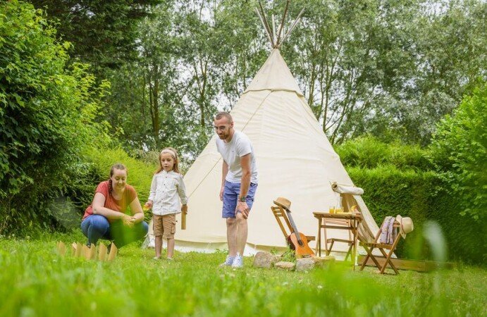 Tipi authentique, 1 chambre, avec jardin