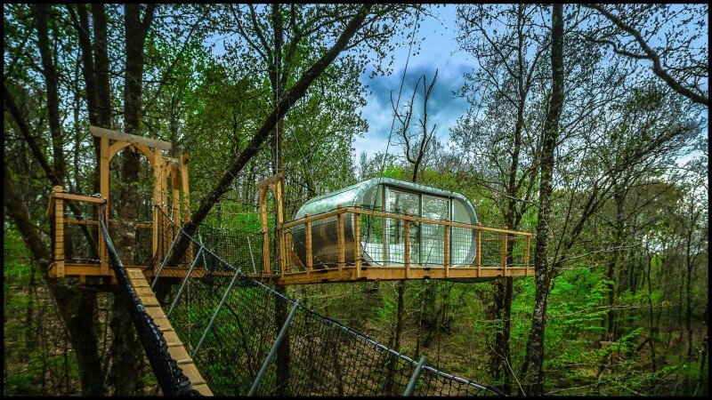 Cabane dans les arbres 2 voyageurs