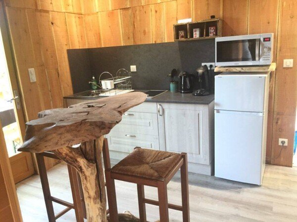 Cabane dans les arbres moderne, 1 chambre, avec jardin