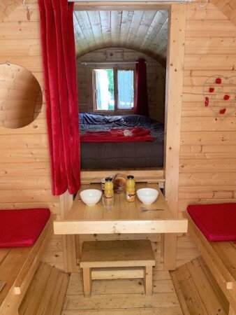 Hébergement insolite romantique, 1 chambre, avec jardin