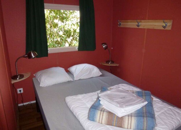 Roulotte romantique, 2 voyageurs, avec jardin