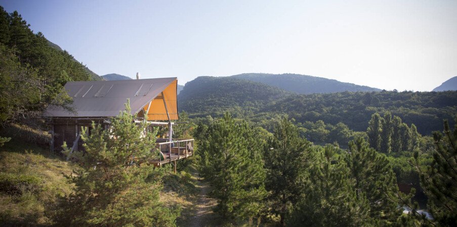 Cabane 2 chambres, avec jardin