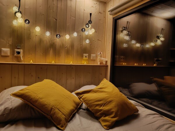 Hébergement insolite romantique, 1 chambre, avec jardin