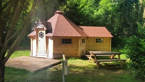 Kota 2 chambres, avec jardin