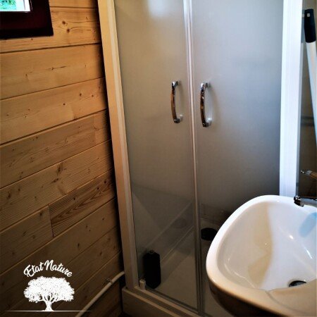 Roulotte tout confort, 2 voyageurs, avec jardin