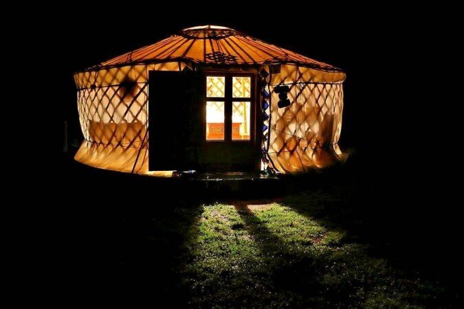 Yourte traditionnelle, 4 voyageurs, avec jardin