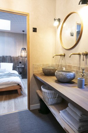 Cabane tout confort, 2 chambres, avec jardin