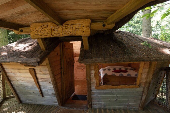 Cabane dans les arbres romantique, 3 voyageurs, avec jardin