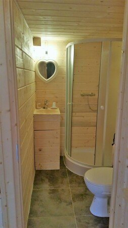 Roulotte romantique, 1 chambre, avec jardin