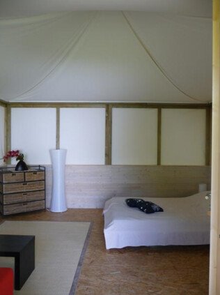 Hébergement insolite 4 voyageurs, avec jardin