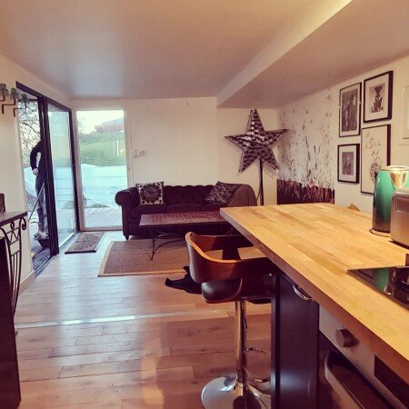 Hébergement insolite confortable, 1 chambre, avec jardin