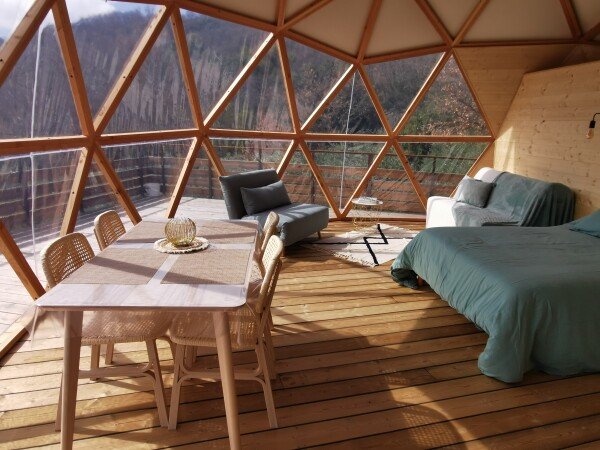 Dôme moderne, 1 chambre, avec jardin