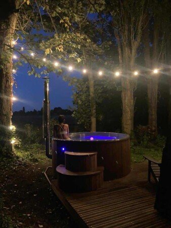 Cabane romantique, 1 chambre, avec jardin