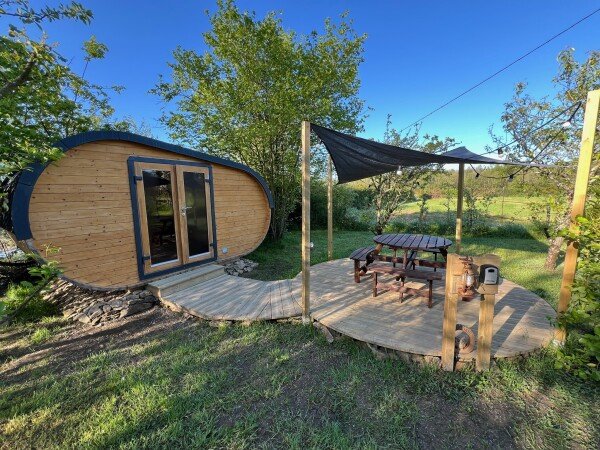 Hébergement insolite confortable, 1 chambre, avec jardin