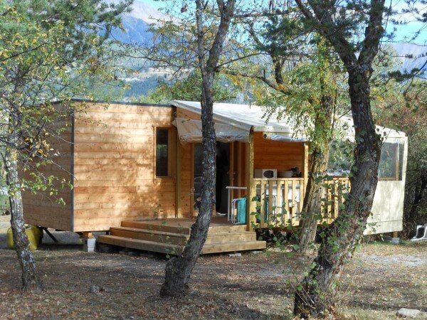Ecolodge confortable, 2 chambres, avec jardin