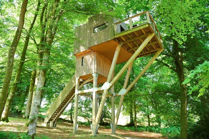 Cabane dans les arbres 2 chambres, avec jardin