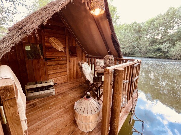 Cabane sur l'eau 1 chambre, avec jardin