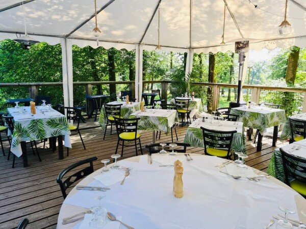 Hébergement insolite confortable, 2 chambres, avec jardin