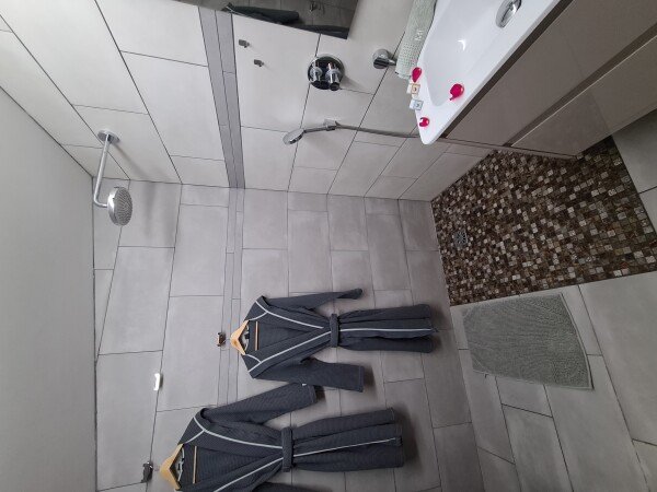 Cabane dans un cadre idyllique, 1 chambre, avec jardin