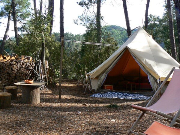 Tente authentique, 2 voyageurs, avec jardin