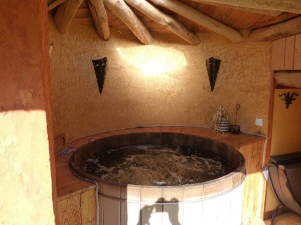 Hébergement insolite bien-être, 2 chambres, avec jardin