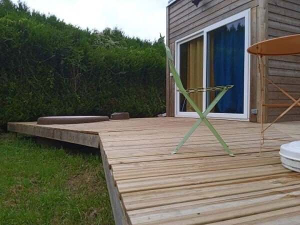 Hébergement insolite cozy, 2 voyageurs, avec jardin