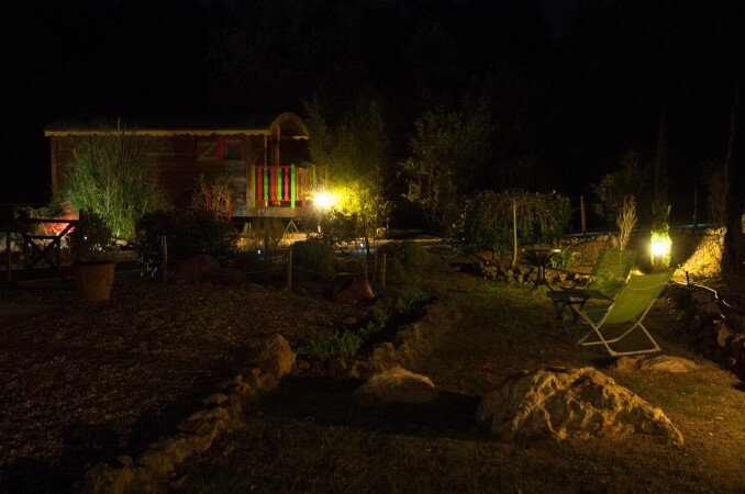 Roulotte tout confort, 1 chambre, avec jardin