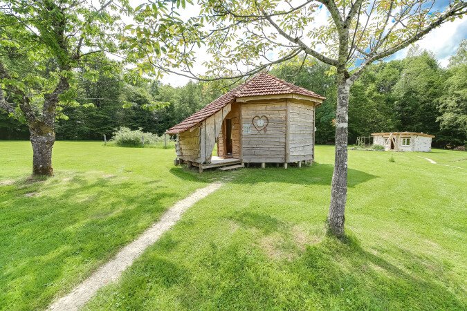 Hébergement insolite 1 chambre, avec jardin