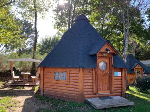 Kota 2 chambres, avec jardin