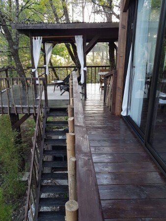 Cabane dans les arbres 1 chambre, avec jardin