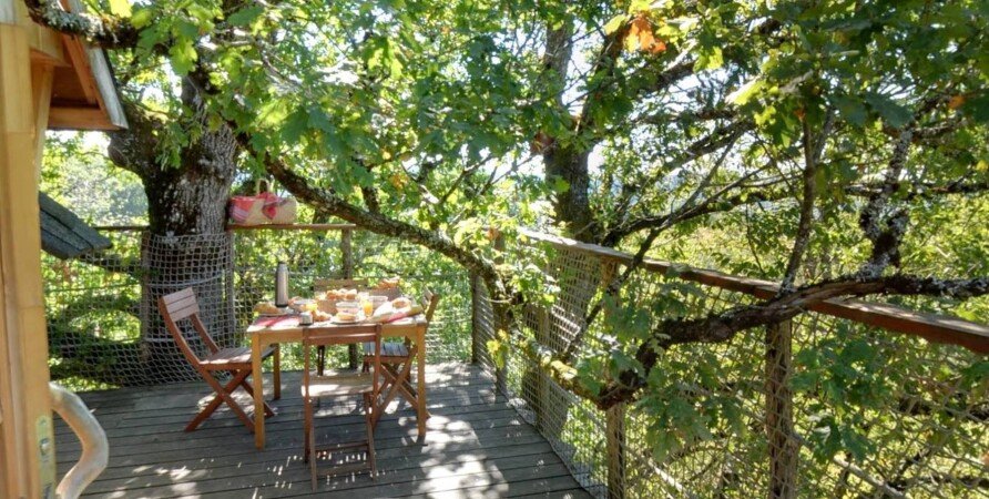 Cabane dans les arbres 1 chambre, avec jardin