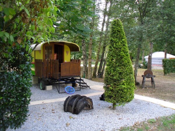 Roulotte 1 chambre, avec jardin