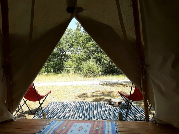 Tipi authentique, 1 chambre, avec jardin